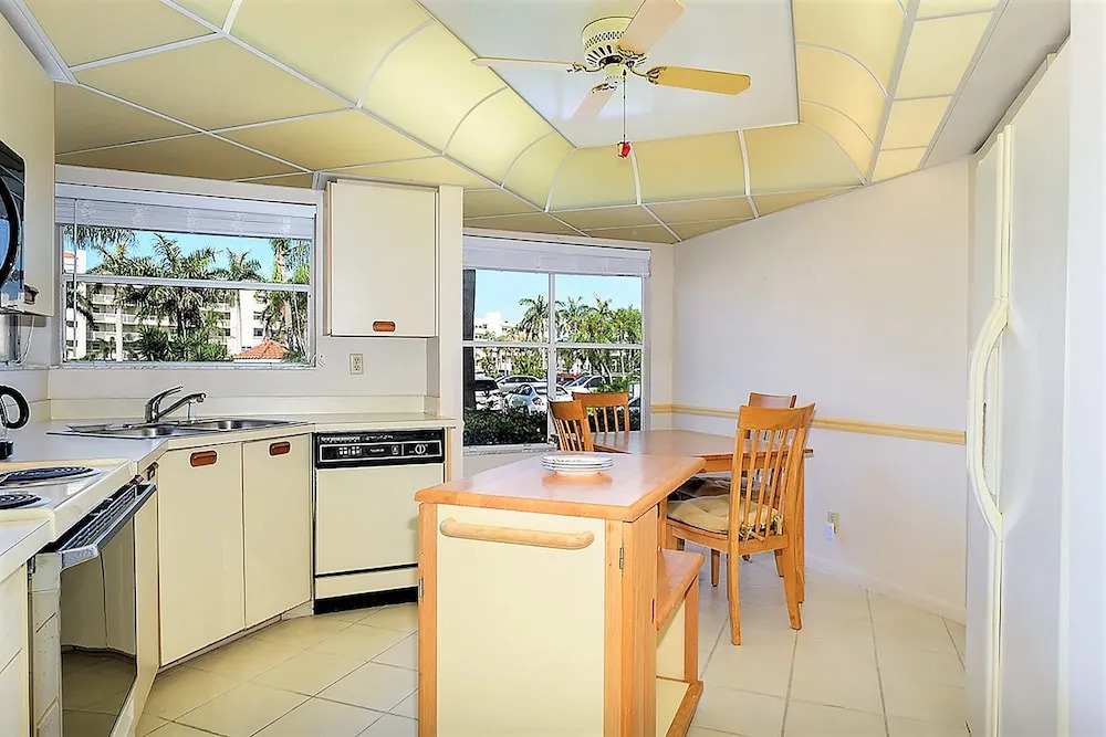 Bahia Del Mar Vacations by TechTravel