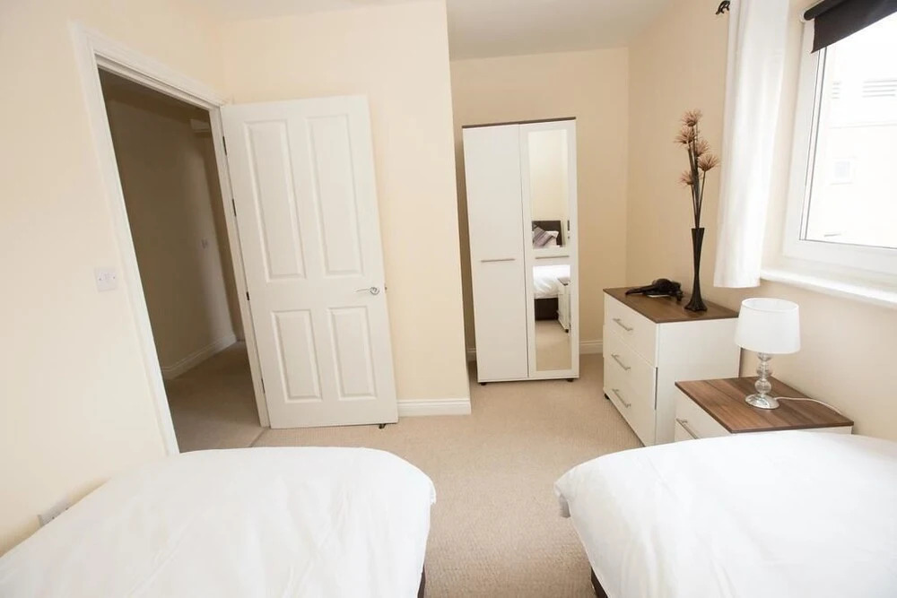White Star Apartments