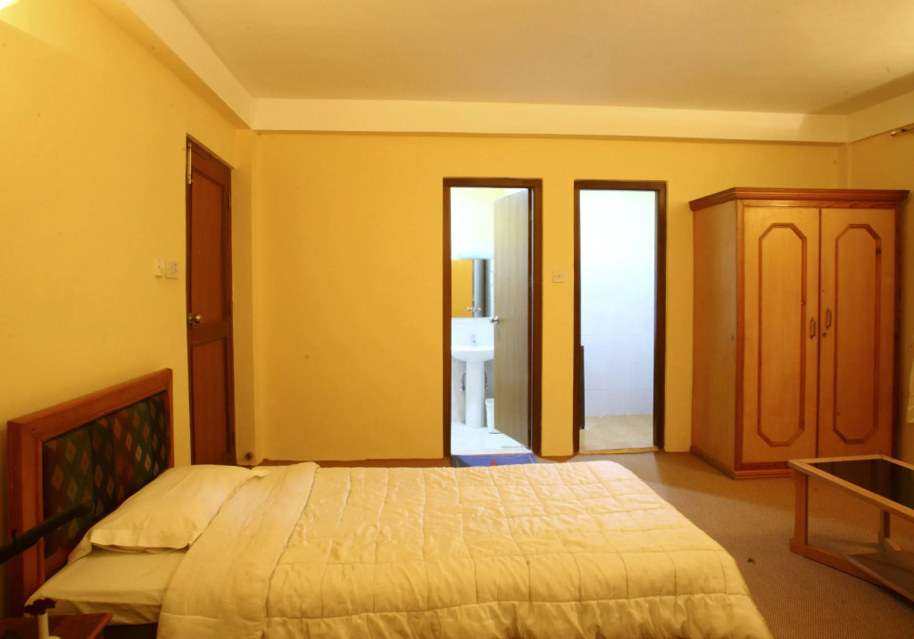 Royal Astoria Hotel