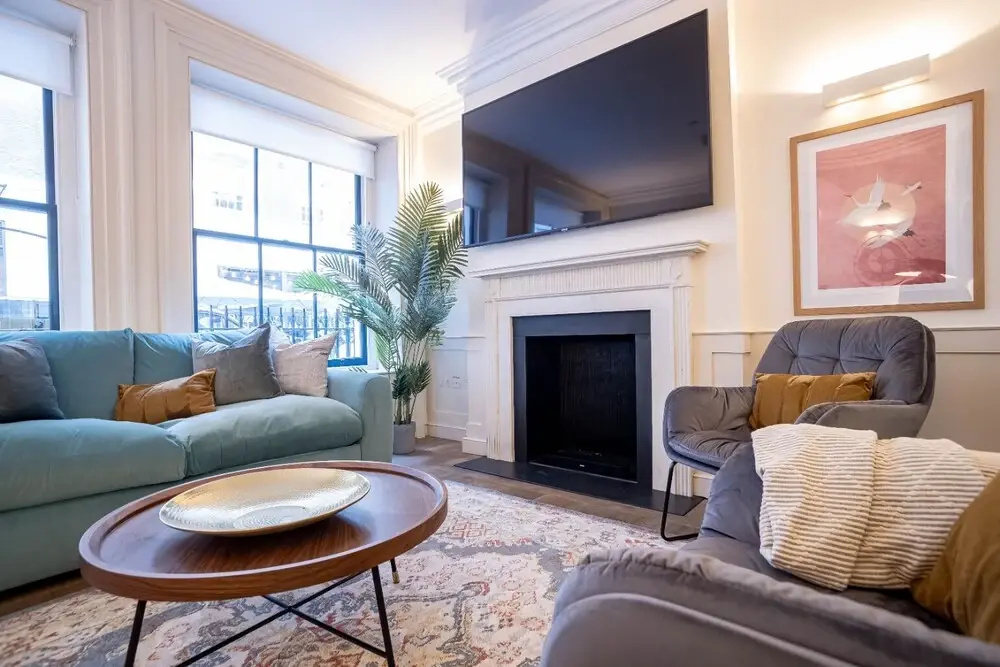 Huge 4BR Home near Liverpool St Station