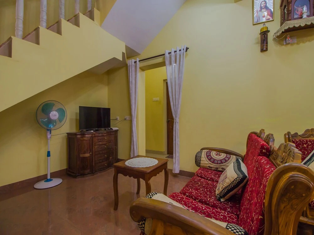 OYO 12865 Home Exquisite 3BHK Betalbatim