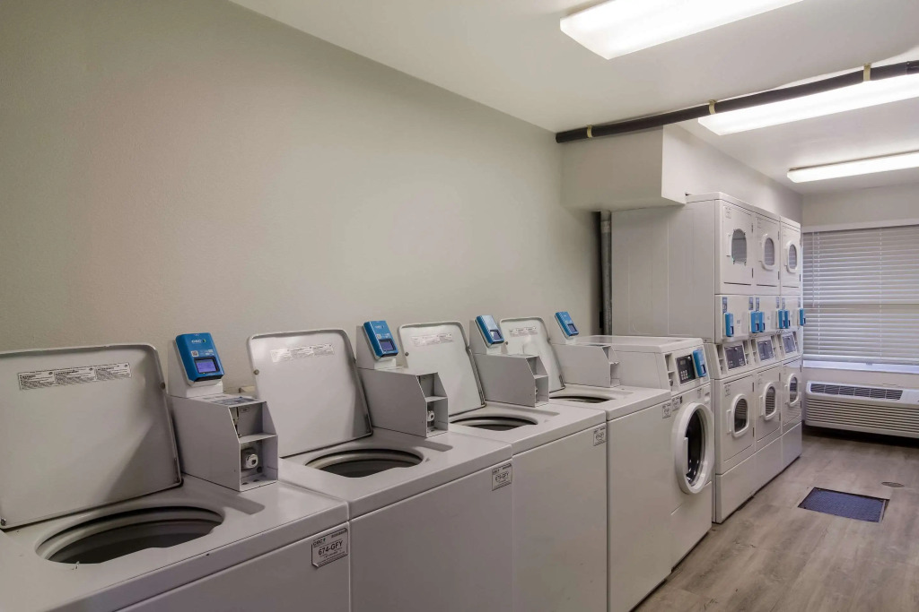 WoodSpring Suites Jacksonville I-295 East