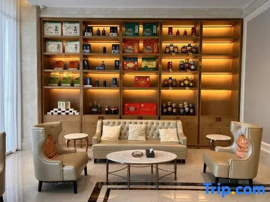 Vienna Hotel (Queshan Longshan Avenue)