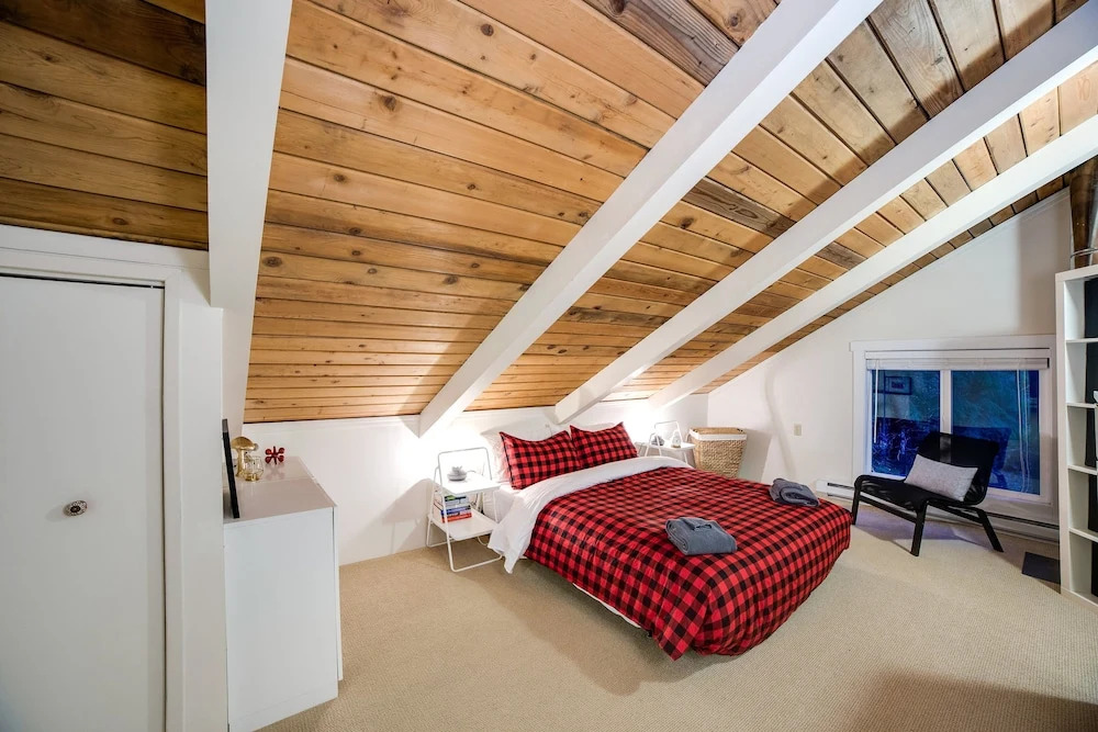 66SL - Hot Tub - WiFi - 3+ Bedroom - Sleeps 10