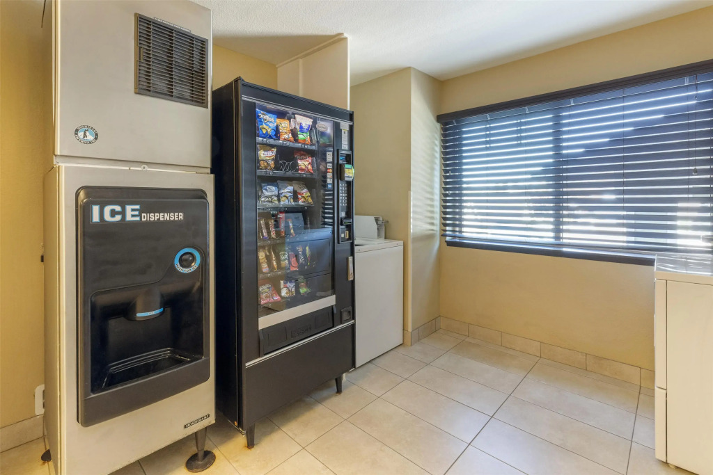 Best Western Long Beach Inn