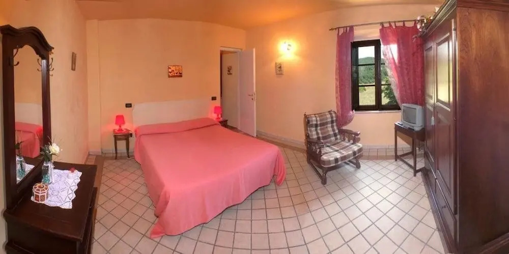 Apartment With one Bedroom, Kitchen, Bathroom Garden and Shared Pool