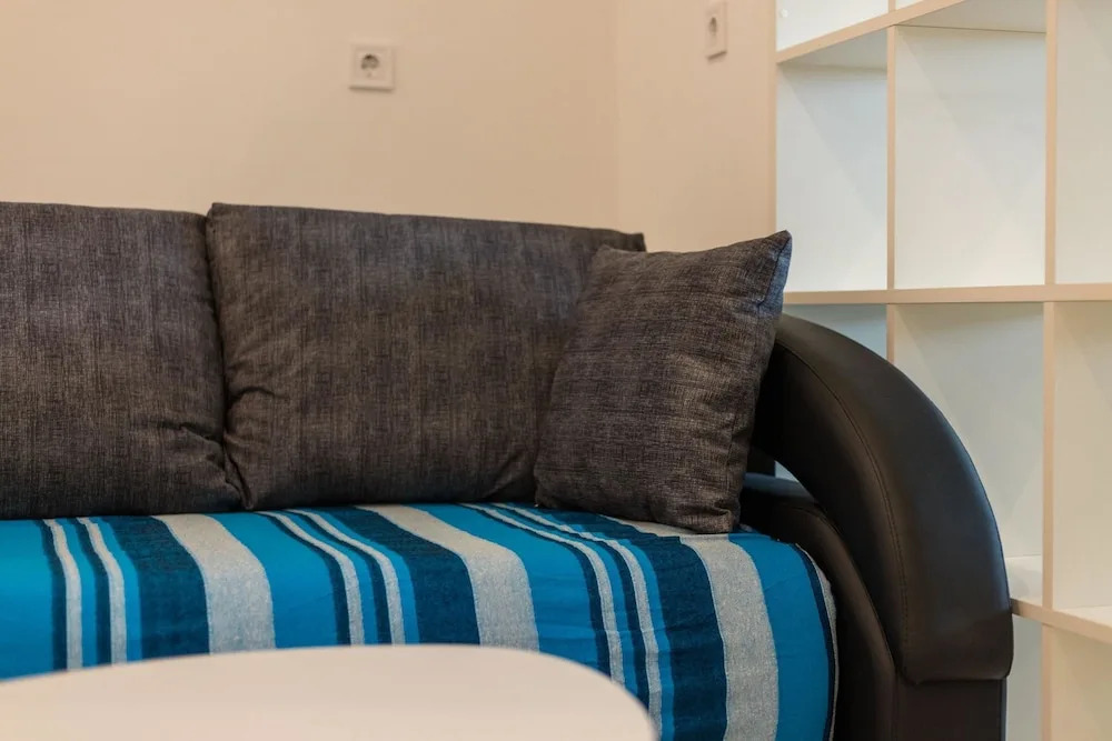 Studio in Podstrana, With Enclosed Garden and Wifi - 50 m From the Bea