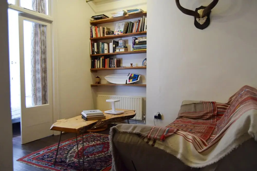 Spacious 2 Bedroom Apartment in Notting Hill