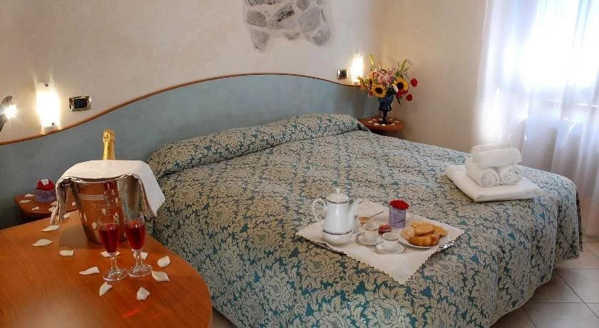 Hotel Degli Olmi