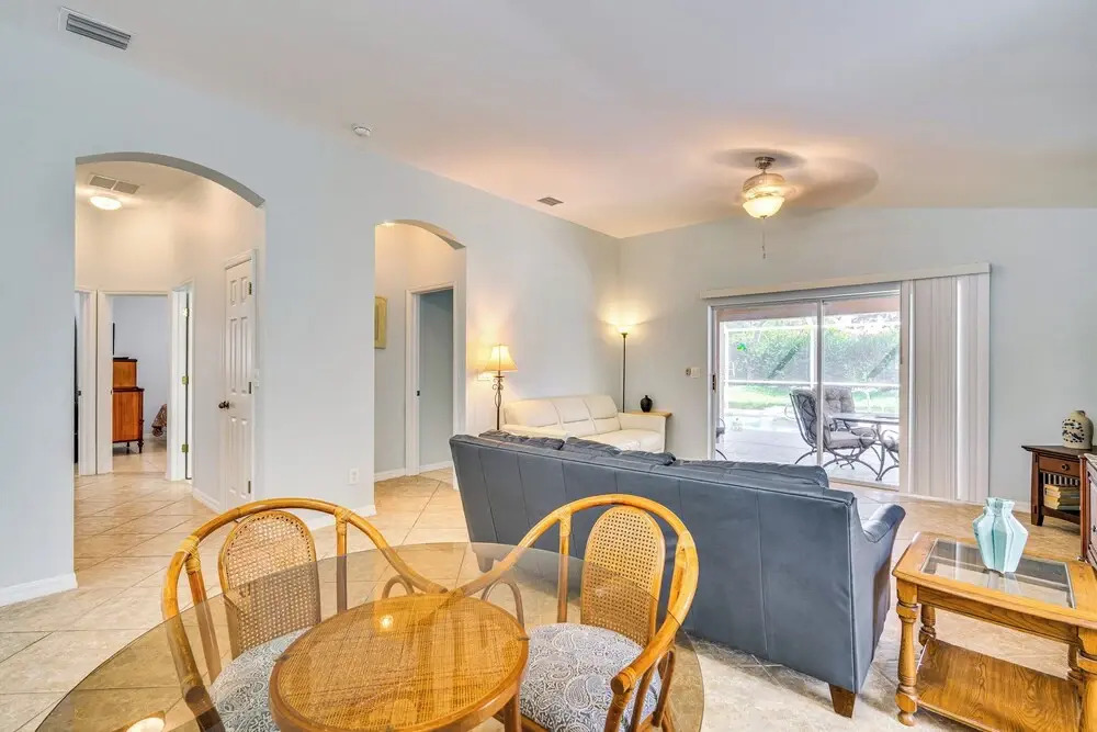 4 Mi to Beaches: Fort Myers Escape w/ Patio