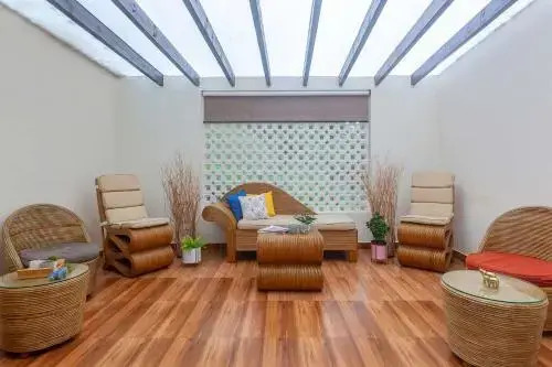 Jades Ambrosia by Vista Rooms