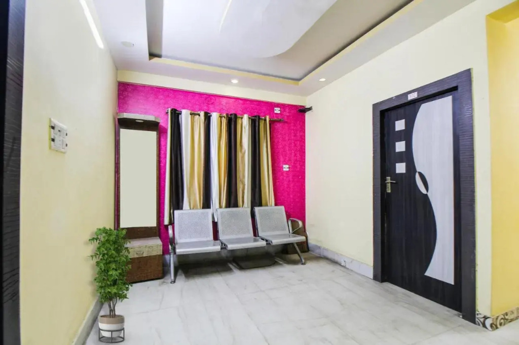 OYO Flagship 70359 Ecopark Guest House