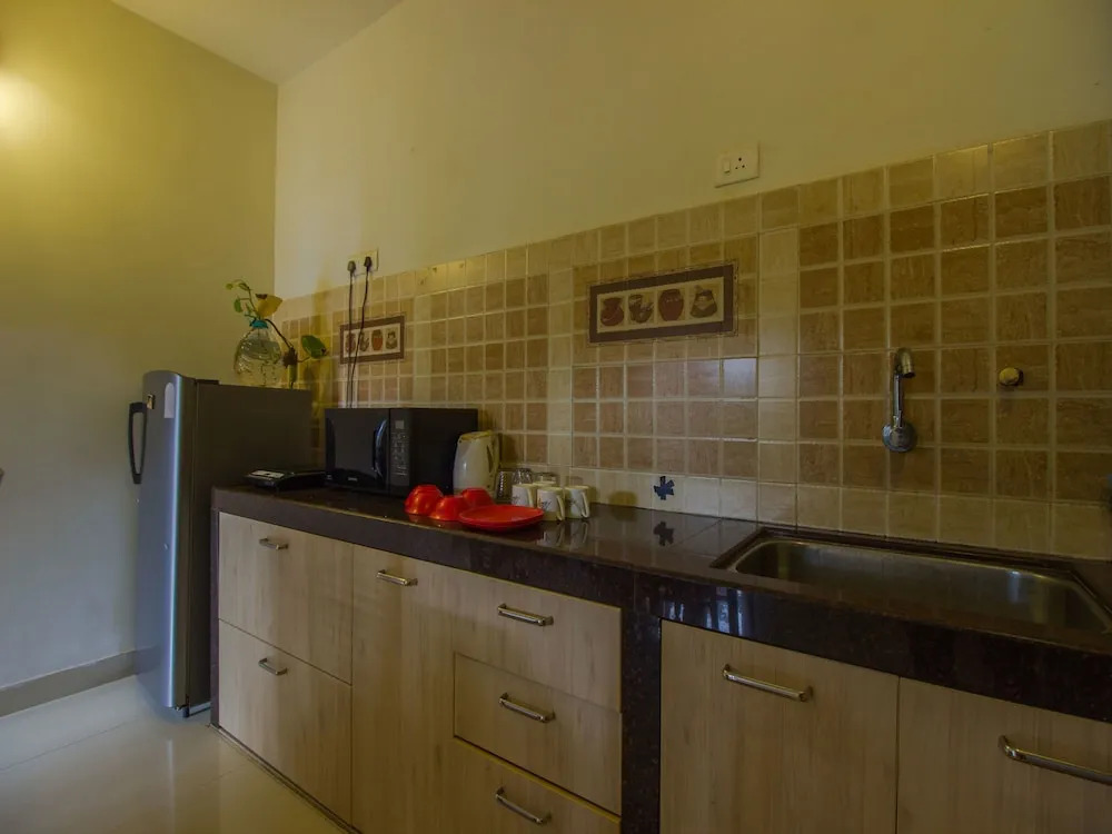 OYO 16465 Home Modern 4BHK Candolim