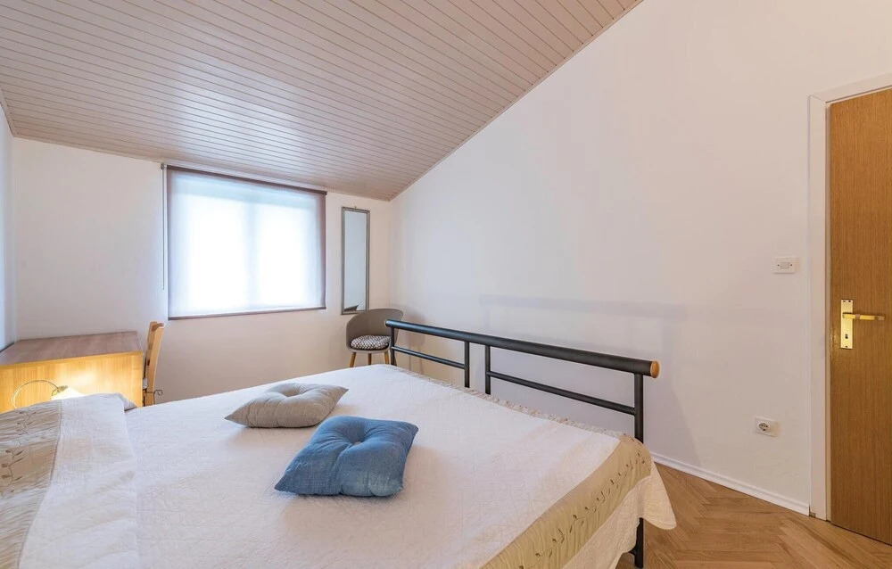 Stunning Home in Porec With Wifi and 3 Bedrooms
