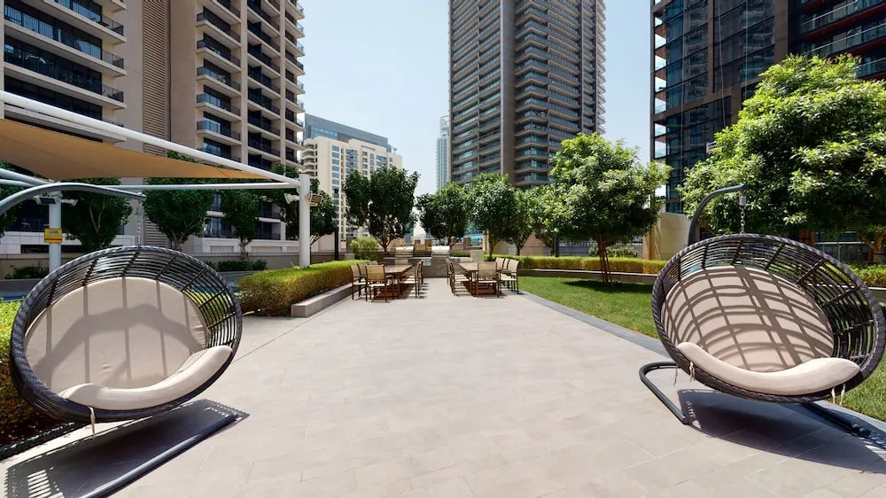 Stylish 23rd Floor Apartment at BLVD