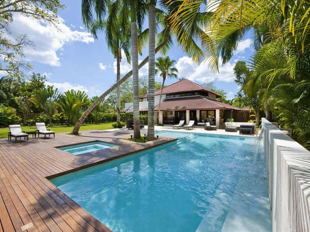 Sunny Vacation Villa 64