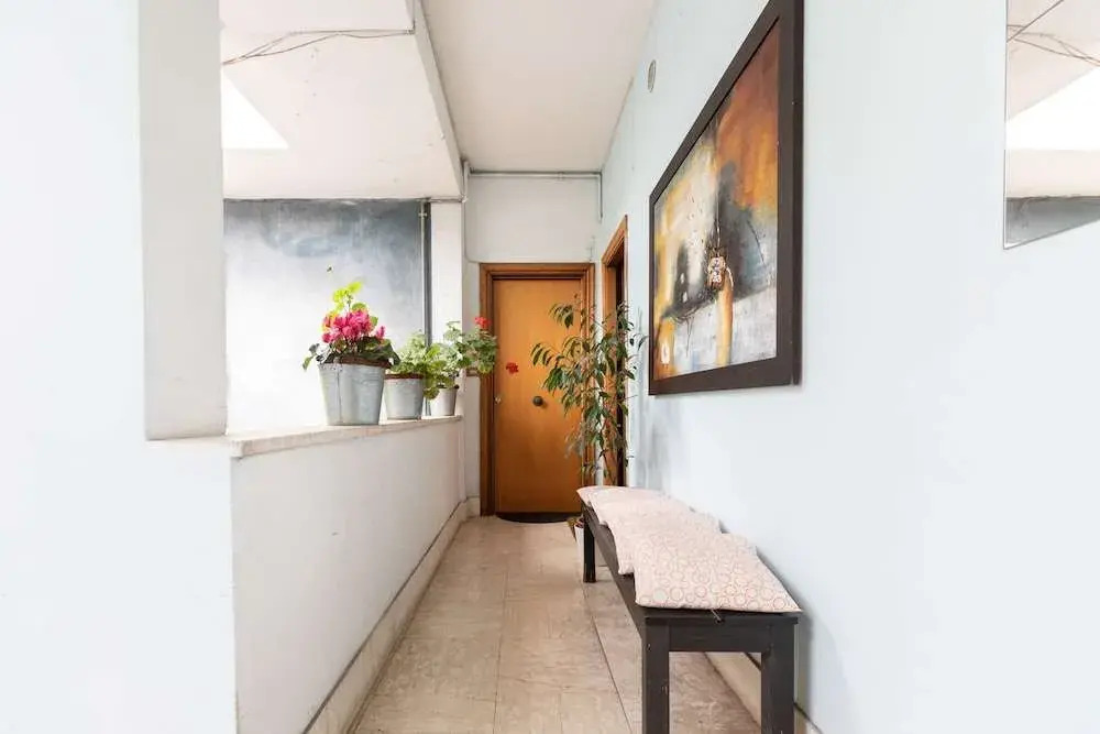 Lambertone Suburban House