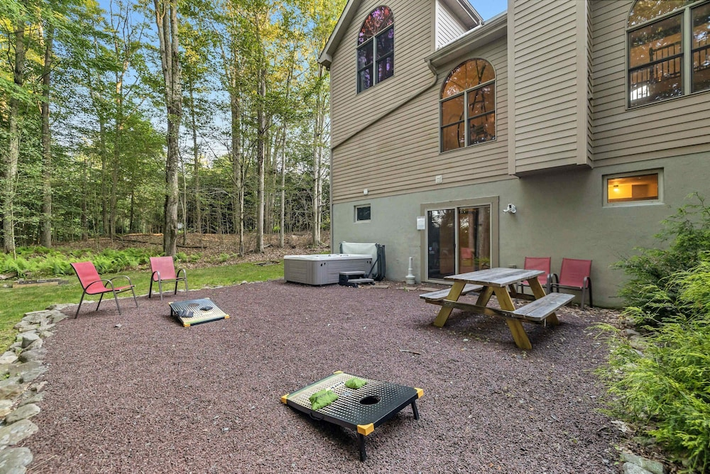 Spa Retreat With Hot Tub Sauna and Game Rooms
