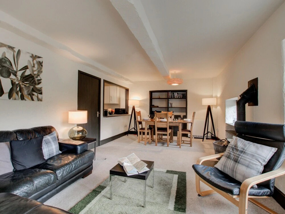 Provincial Holiday Home at Elterwater near River Brathay