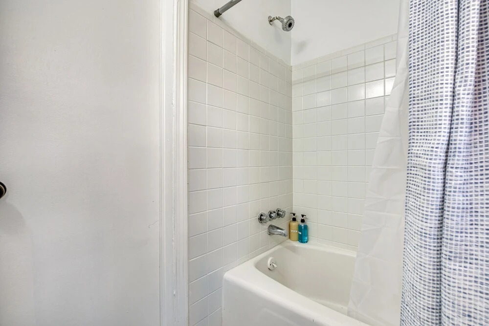 Charming Atlanta Home w/ Yard: 7 Mi to Downtown!