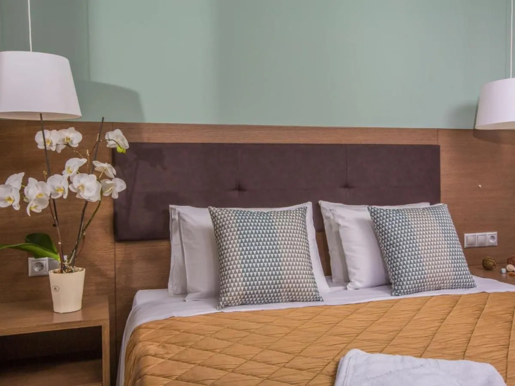 Pan Asia Seaview Apartment 2