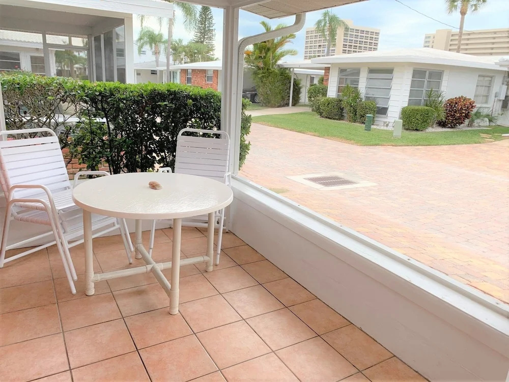 Aloha Kai - Unit 37 2 Bedrooms 2 Bathrooms Apts