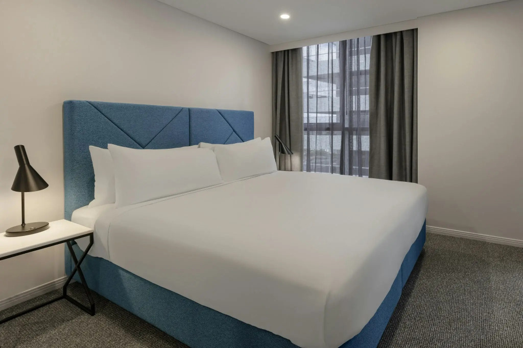 Meriton Suites Broadbeach