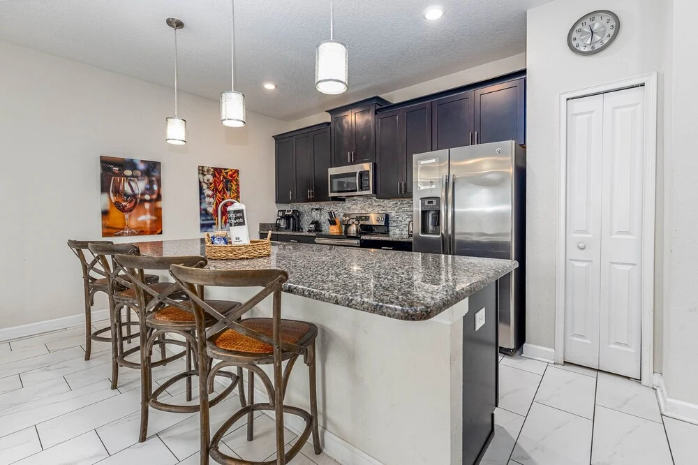 Tvpm-4885rc/sl 4 Bedroom Townhouse by RedAwning
