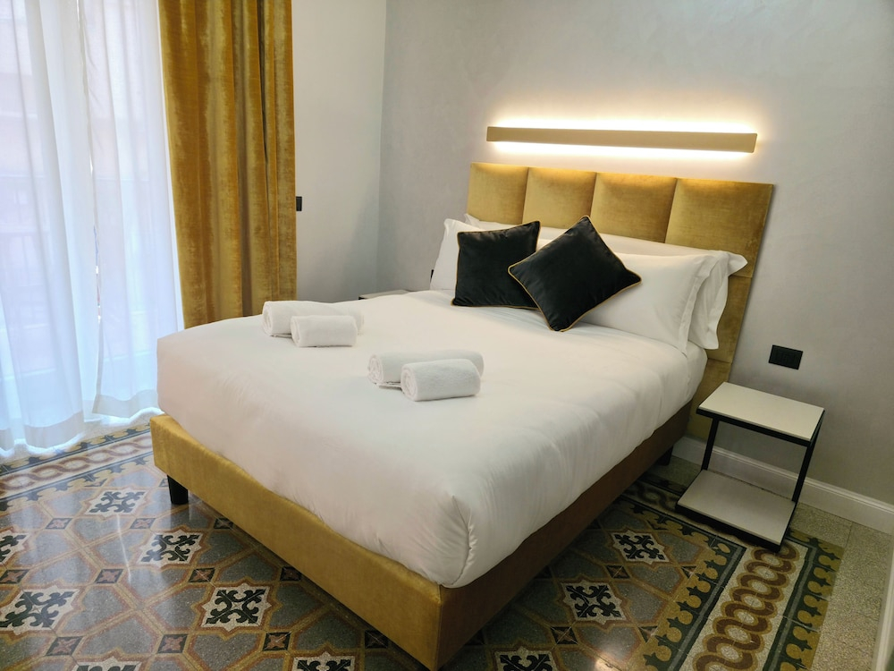 Victoria Suites