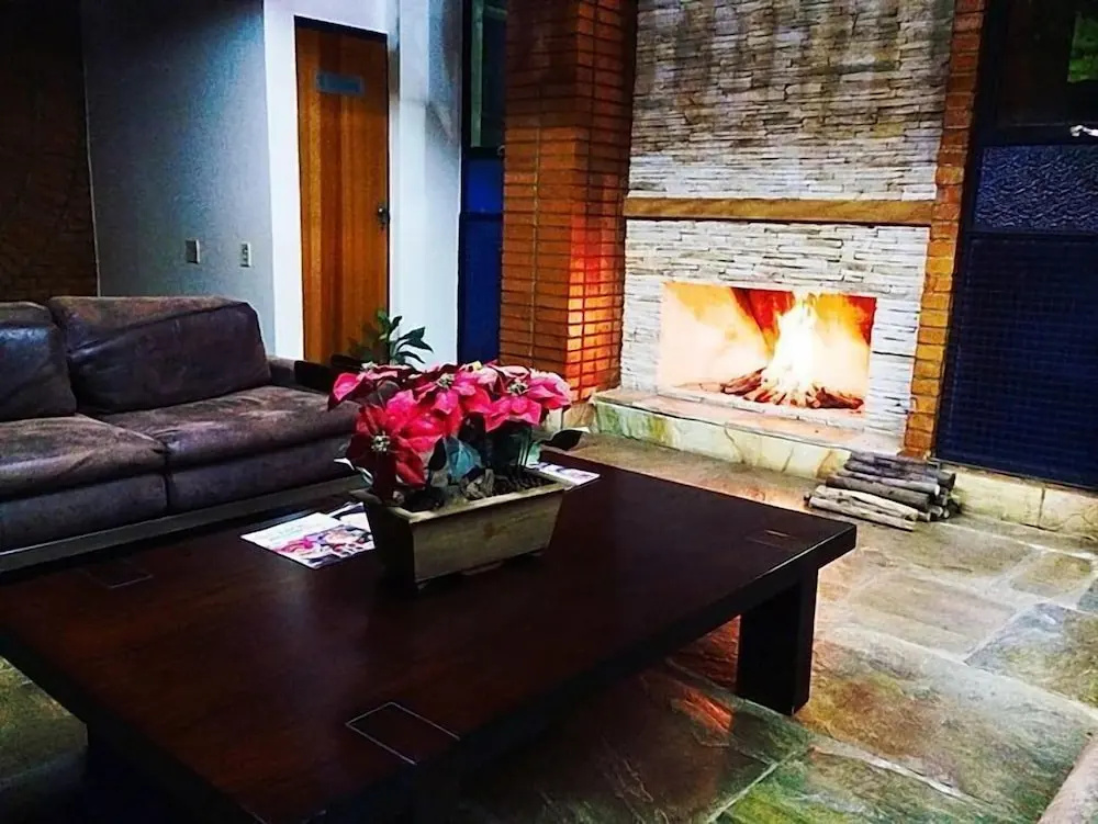 Hotel Verdes Mares