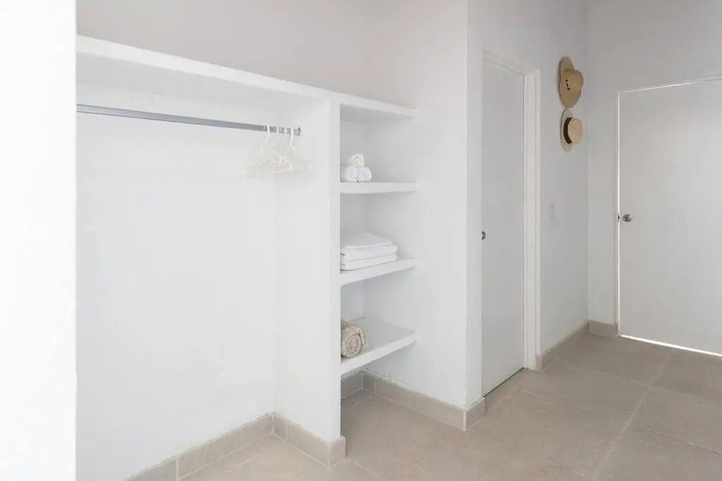 Welcome to Villa Cristy 3-BR 3 5-WC in the La Floresta area