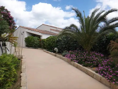 Villa de standing Les Amandiers, vue mer & piscine