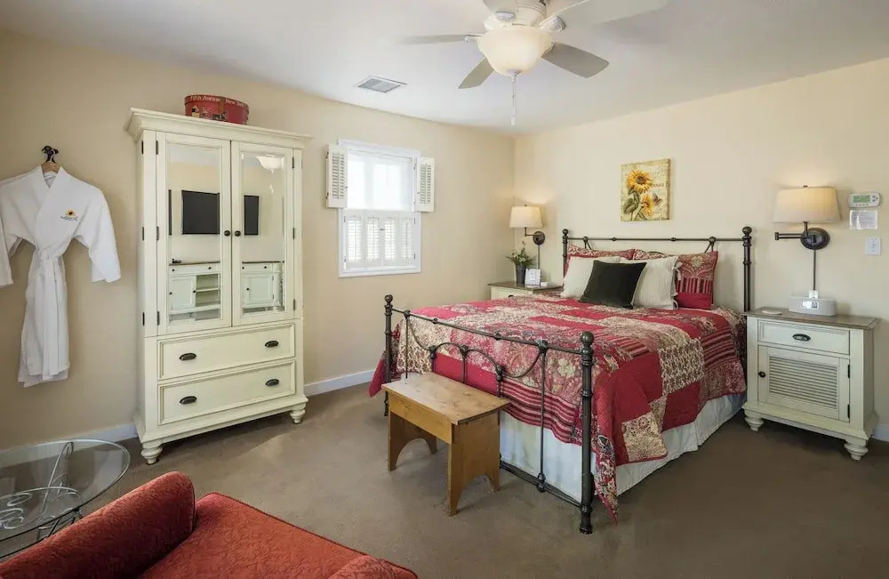 Sunflower Hill Inn