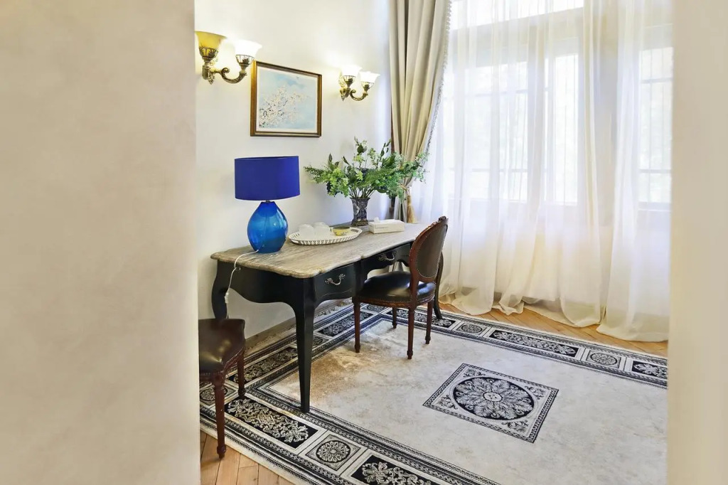 Hotel Regal 1880 - Boutique Hotel in Parcul Central Sinaia