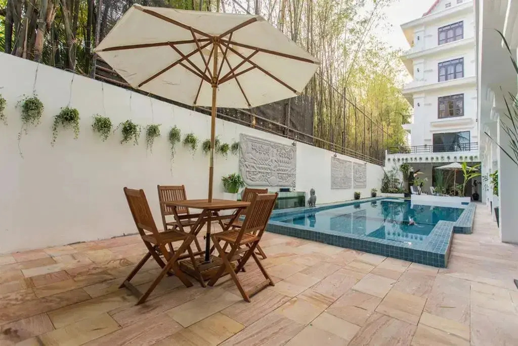 Angkor Riverside Hotel