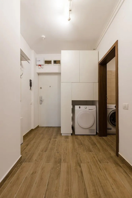 Apartment Ensity