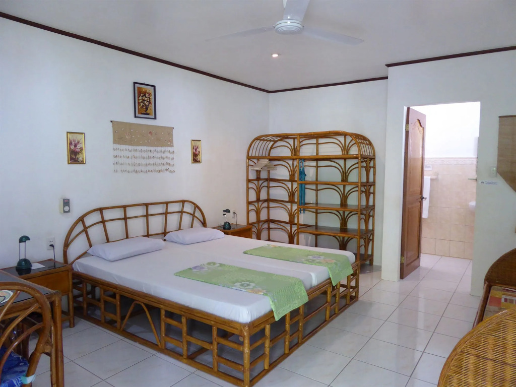 Marcosas Cottages Resort