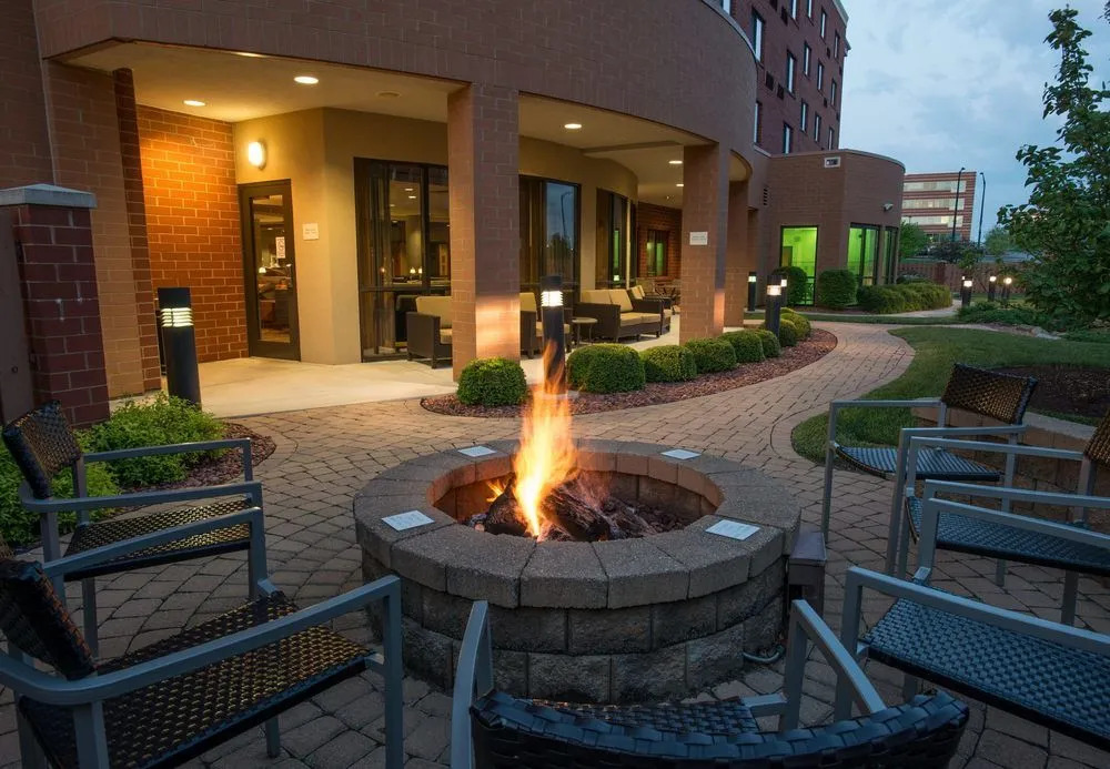 Courtyard Cincinnati North at Union Centre