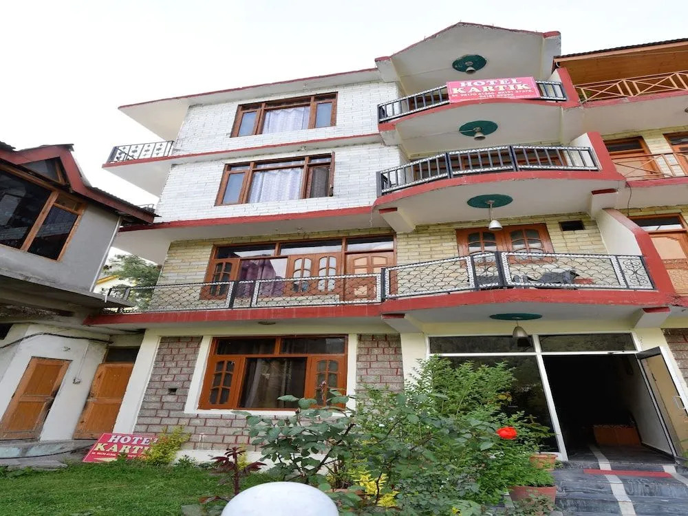 OYO 13387 Hotel Kartik