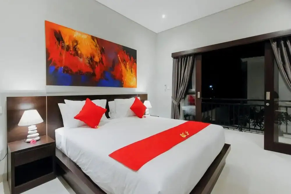 Villa 66, 5 min walk to Double 6 beach