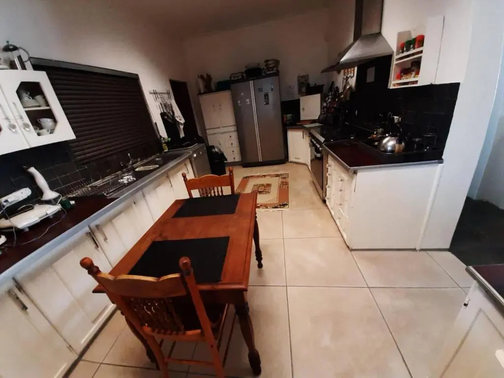 Au Plais De Langebaan at Palm Tree Villa