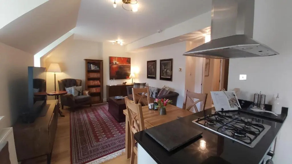 Loch Ness Moat House Apartments
