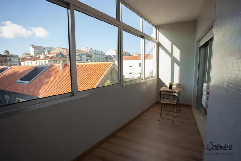 Galante & Waltrick - Downtown 3 Bedroom - Parking Downstairs - Balcony