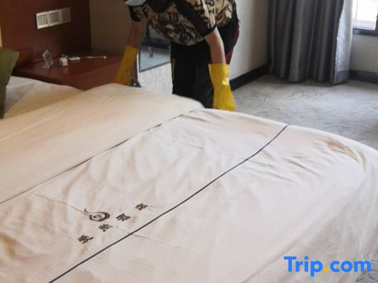 Xiuwen Aishang Hotel