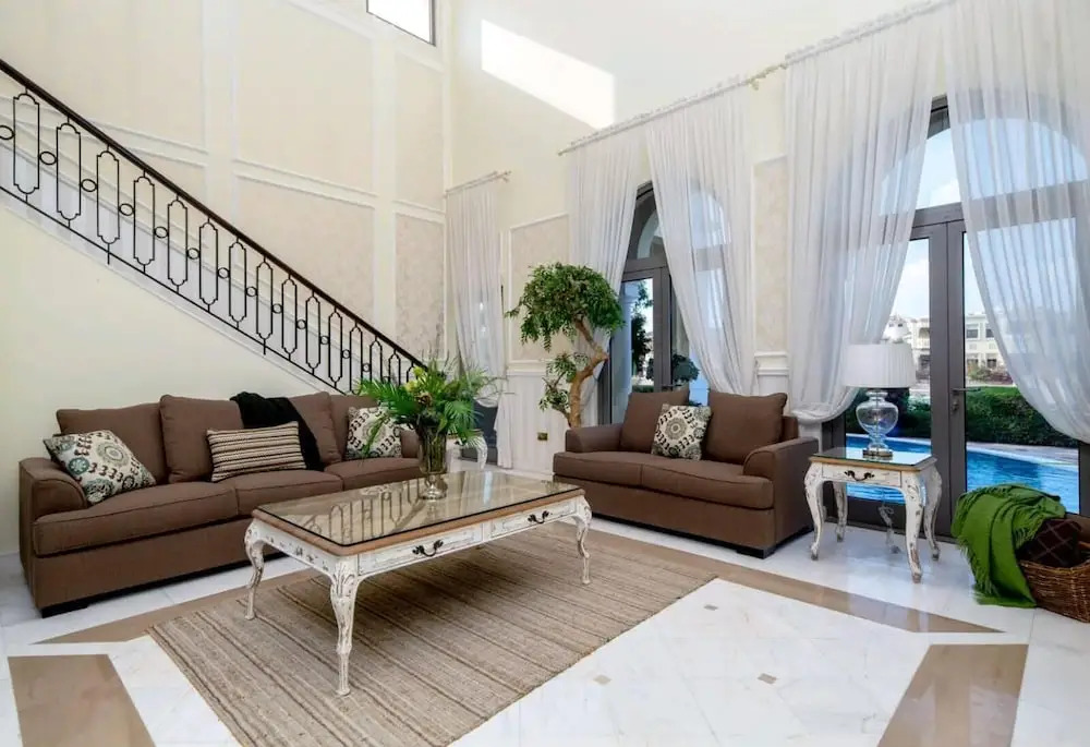 Beautiful 7 Bedrooms Villa A10