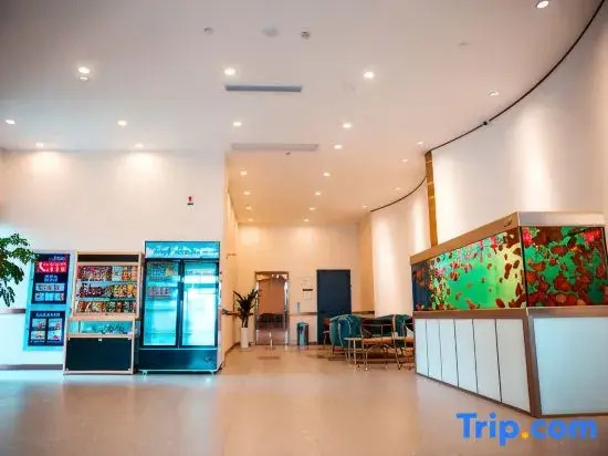 Lanou Hotel (Xuancheng Xuanzhou District Government Affairs Center Store)