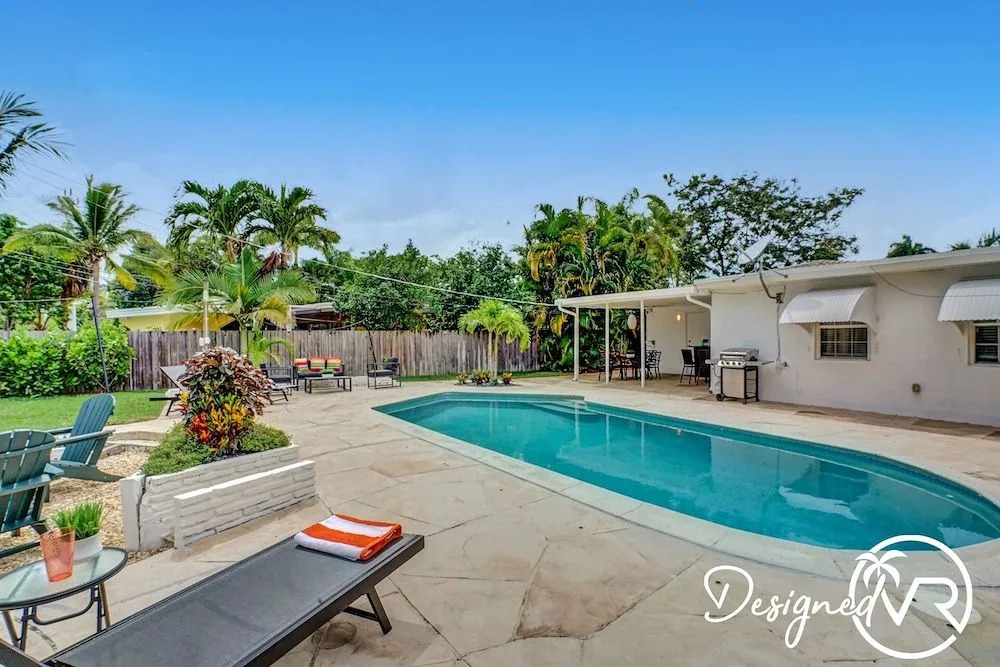Amazing 4BR with Private Heated Pool