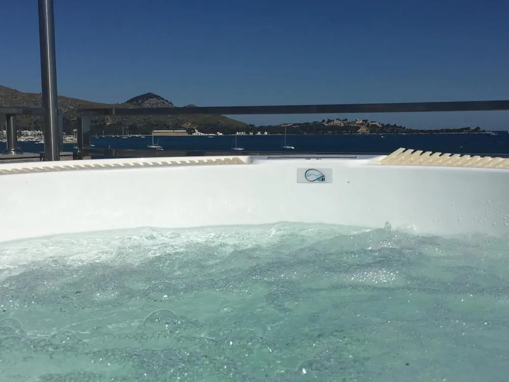 Apartment With 2 Bedrooms in Puerto de Pollença, With Wonderful sea View, Terrace and Wifi Near the Beach