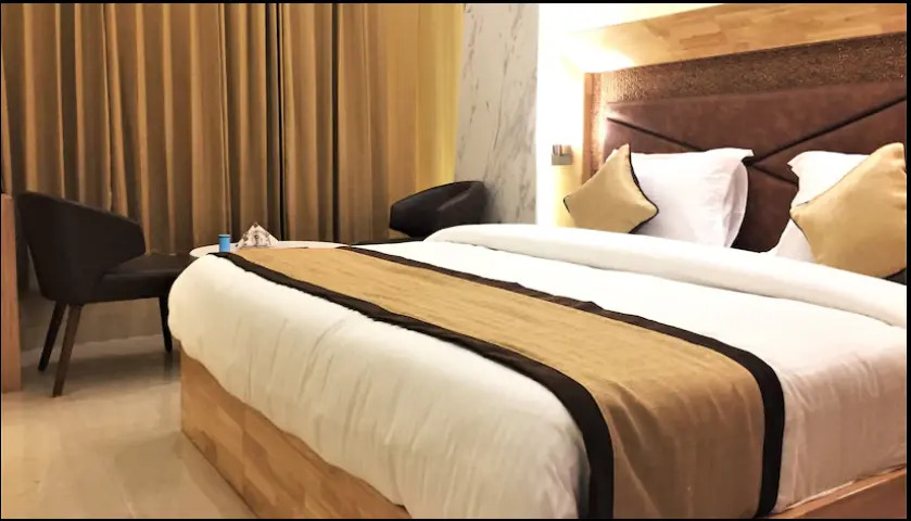 Hotel Bharat