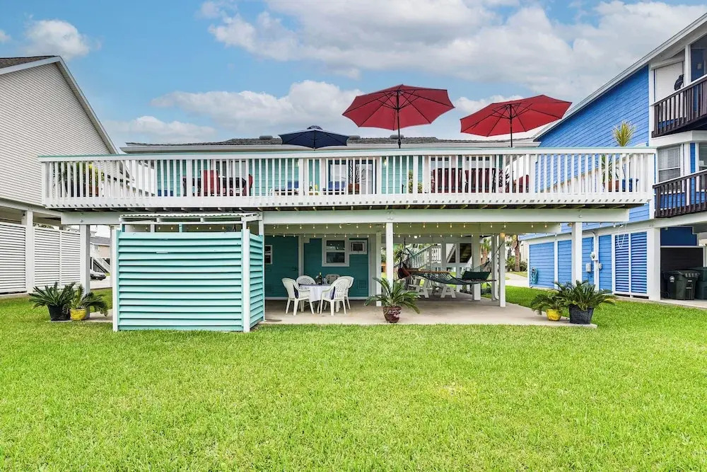 Steps to Pirate Beach: Galveston Home w/ Deck!